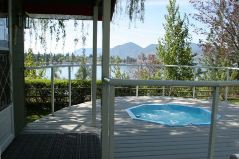 Naramata Cottage Lakeview Vacation Cottage Jazzy S Cottages