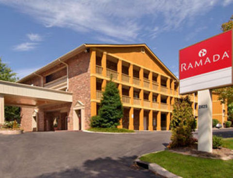 RAMADA INN OPRY SUITES AIRPORT