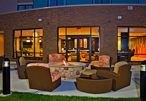 newport courtyard marriott airport