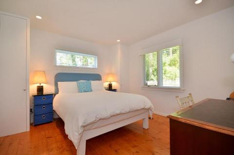 Victoria Area Deep Cove Ocean Front 5 Bedroom Priv - Vacation Rental in North Saanich