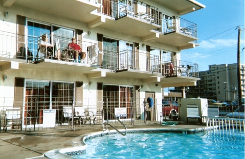 BEACH BLOCK 2-BR w Pool - - Vacation Rental in North Wildwood