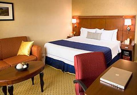 novato courtyard package marin sonoma guests unwrap marriott