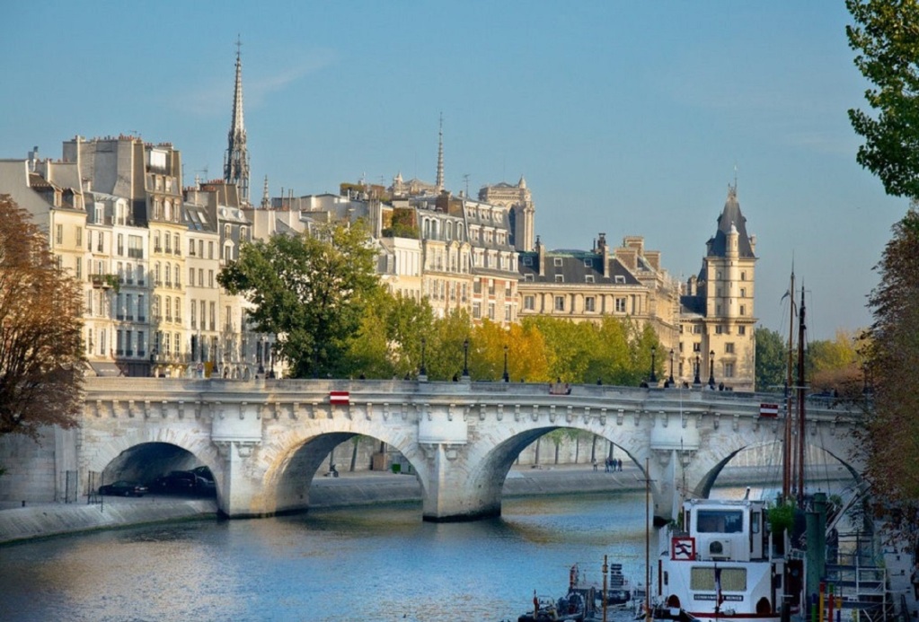 PARIS CENTER. FANTASTIC LOCATION CHARMING FLAT IN  - Vacation Rental in Paris