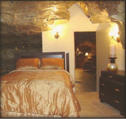 Beckham Creek Cave Lodge