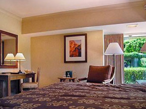Homewood Suites by Hilton Phoenix - Metro Center