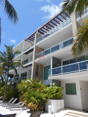 Luxurious condo just steps to 5th and close to bea - Vacation Rental in Playa Del Carmen