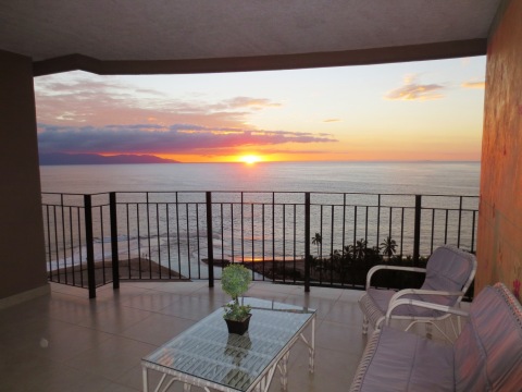 Grand Venetian 14th FL Beach Front - Vacation Rental in Puerto Vallarta