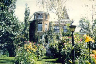 AU PETIT CHATEAU B&B - Bed and Breakfast in Quebec City