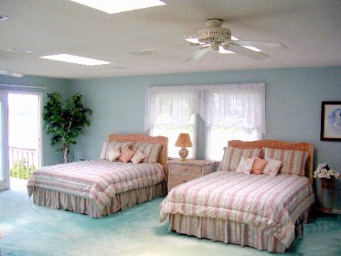 Bedroom - Richmond Hill Vacation Homes