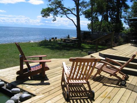 Roberts Creek Cottage Beach Haven Cottage By The Sea Spa