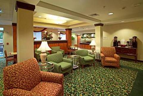 Fairfield Inn and Suites by Marriott Rogers