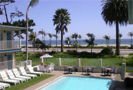 East Beach Spanish Vacation Cottage Rentals - Vacation Rental in Santa Barbara
