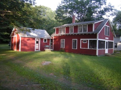 Belgrade Lakes Maine Rest-a-Bit Lakeside Cottage - Vacation Rental in Smithfield