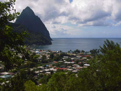 Talk-To-Me Cool Spot Bed & Breakfast - Bed and Breakfast in St Lucia