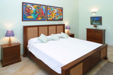 Green bedroom - St Maarten Vacation Homes