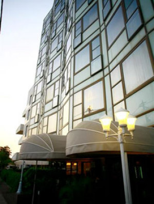 Alexander Suites Hotel