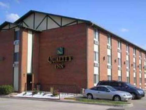 Quality Inn - Topeka