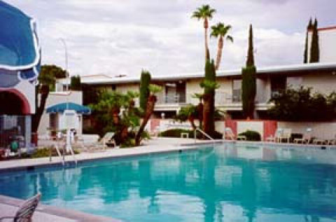 Randolph Park Hotel and Suites