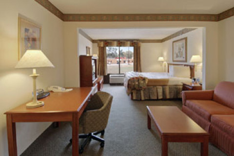 Holiday Inn Express & Suites South