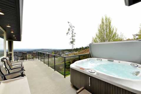 Spectacular 6 Bedroom Executive Victoria Vacation  - Vacation Rental in Victoria