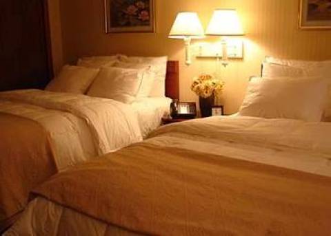 Waukegan Hotel | Quality Inn Waukegan