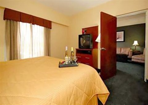 Comfort Inn & Suites Brandywine Valley