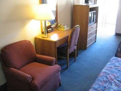 West Lafayette Hotel | CAMPUS INN