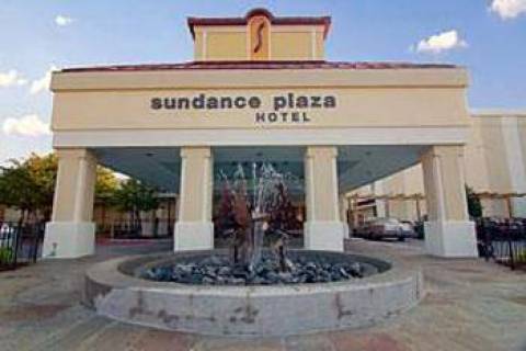 Sundance Plaza Hotel And Suite