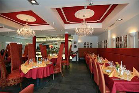 Zirndorf Hotel Cinehotel Maroni